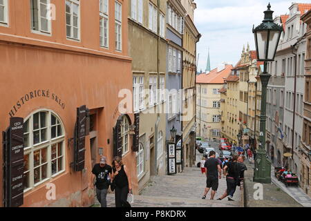 Zámecké, château (escaliers) et Thunovská, Malá Strana (Petit quartier), Prague, Tchéquie (République tchèque), de l'Europe Banque D'Images