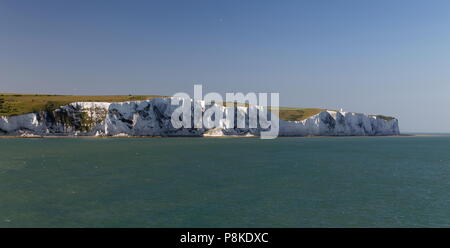 Les falaises blanches de Douvres dans le soleil du soir Dover Kent Banque D'Images