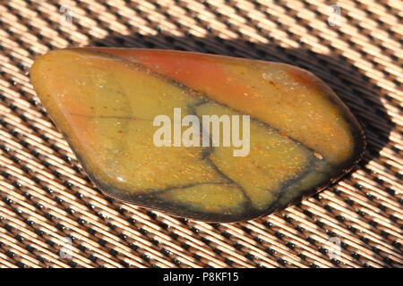 Échantillon de Adventurine, une forme de quartzite, trouvés sur le Buffalo Gap National Grasslands du Dakota du Sud, États-Unis. Banque D'Images