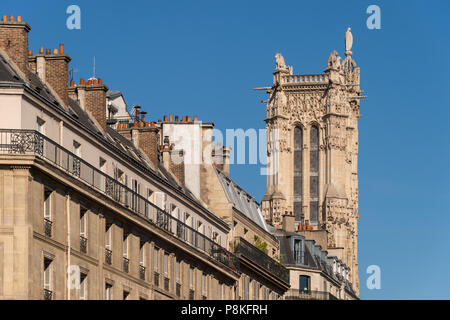 La Tour Saint-Jacques (Tour Saint-Jacques) situé sur la rue de Rivoli Banque D'Images