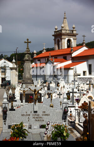 Cimetière et Igreja Matriz église paroissiale, Vila Praia de Ancora, la province du Minho, au nord du Portugal Banque D'Images