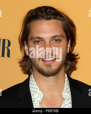 Réseaux primordiale' "Yellowstone" série Première mondiale tenue à Paramount Pictures Studios à Los Angeles, Californie. Avec : Luke Grimes Où : Los Angeles, California, United States Quand : 11 Juin 2018 Crédit : Adriana Barraza M./WENN.com Banque D'Images