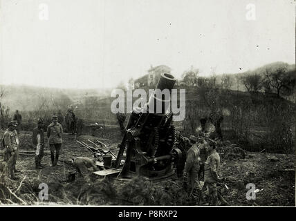 20 30,5cm Mörser in Stellung im Rosental bei Villa Starkenfels, 8.11.1915. BildID (15593996) Banque D'Images