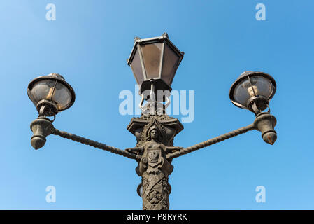 Lanterne dans la rue Place du marché (Rynek Glowny), Cracovie, Pologne Banque D'Images