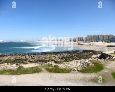 Plage de Matosinhos, la plage de surf de Porto, Portugal Banque D'Images