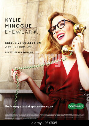 2010s UK Magazine Specsavers Annonce Banque D'Images