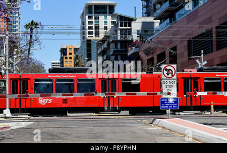 MTS au centre-ville de San Diego Trolley, Californie Banque D'Images