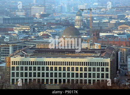 Berlin, Allemagne, paysage urbain avec la construction de l'emplacement de l'Humboldt Forum Banque D'Images