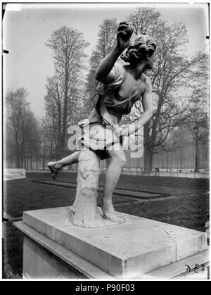 348 Jardin des Tuileries - Statue d'Hippomène - Paris 01 - Médiathèque de l'architecture et du patrimoine - APMH00037481 Banque D'Images