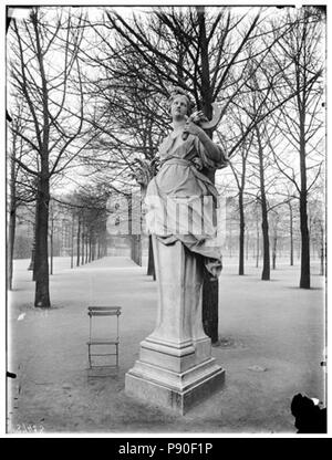 348 Jardin des Tuileries - Statue de l'Eté - Paris 01 - Médiathèque de l'architecture et du patrimoine - APMH00037423 Banque D'Images
