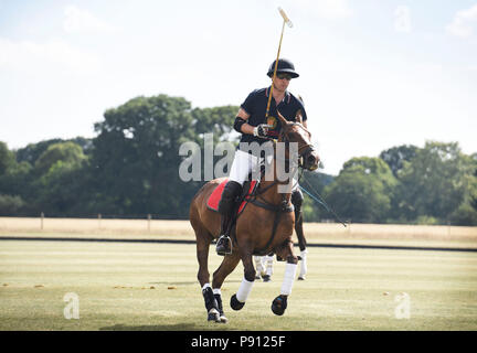 Le prince William, duc de Cambridge, jouant un match de polo de bienfaisance à Norfolk en Angleterre Banque D'Images