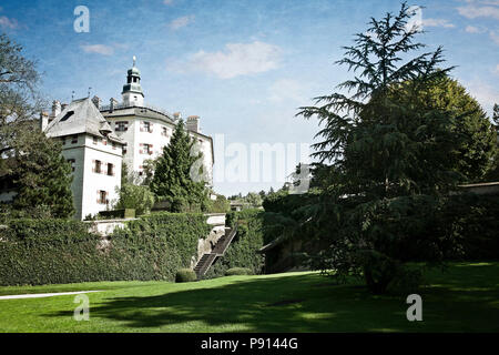 Le Château d'Ambras, près d'Innsbruck en Autriche. Banque D'Images