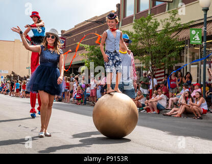 Salida caractères Cirque en mars défilé annuel Quatrième de juillet dans la petite ville de montagne de Salida, Colorado, USA Banque D'Images