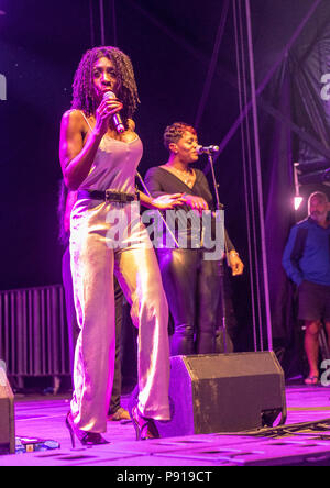 Brentwood, Essex, 13 Jul 2018 Brentwood Music Festival 2018 à Brentwood, ex petite Heather Centre M Personnes Credit Ian Davidson/Alamy Live News Banque D'Images