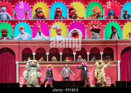 L'O2 Arena, au Royaume-Uni. 13 juillet 2018,la séquence d'ouverture du Muppet Show prendre la O2, Peninsula Square, Londres. © Jason Richardson / Alamy Live News Banque D'Images