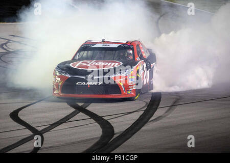 Sparte, Kentucky, USA. Le 13 juillet, 2018. Christopher Bell (20) remporte le 300 Alsco à Kentucky Speedway à Sparte, Kentucky. Crédit : Stephen A. Arce/ASP/ZUMA/Alamy Fil Live News Banque D'Images