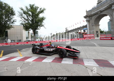 Toronto, Ontario, Canada, 14 juillet 2018. Jour 2 au honda Indy Toronto Ontario Canada. Dans la matinée, les automobilistes pourront faire leur dernière la pratique et de qualification, plus tard dans l'après-midi rues de Toronto sera l'hôte de 5 courses, Pro Mazda, USF2000, Indy Lights, NASCAR Pinty's et GT3 sur le dessus de que la série Indy fera la qualification rapide 6. Robert Schmidt(6) va dans le premier virage lors de la dernière pratique. Luc Durda/Alamy Live News Banque D'Images