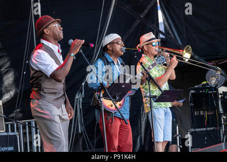 Brentwood, Essex, 14 juillet 2018 Festival de musique 2018 Brentwood de Brentwood Essex Centre La bande de crédit Scorchers Ian Davidson/Alamy Live News Banque D'Images