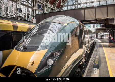 Le pare-brise d'un classe Hitachi 800 train Intercity Express à la gare de Paddington, Londres, UK Banque D'Images