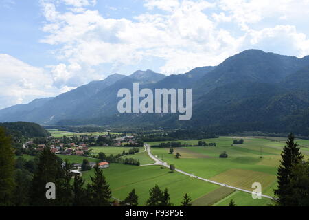 Oberdrauburg, Zwickenberg, Dorf, Zettersfeld, Wald, Kaernten, Dorf, Schleinitz, Weiler, Siedlung, Haus, Lienzer Dolomiten, Wolken, Wetter, Sturm, être Banque D'Images