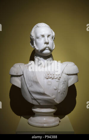 Buste en marbre de l'empereur Alexandre II de Russie par le sculpteur russe Laveretsky Akim datée de 1860 environ sur l'affichage à l'exposition dédiée à l'empereur Alexandre II dans le Musée Historique d'État de Moscou, en Russie. L'exposition marquant le 200e anniversaire de la naissance d'Alexandre II s'exécute jusqu'au 18 octobre 2018. Banque D'Images