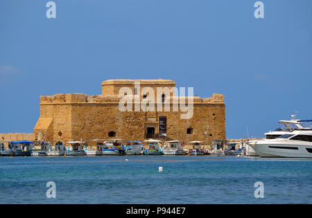 Historique Le château de Paphos dans Port de Paphos Chypre Banque D'Images