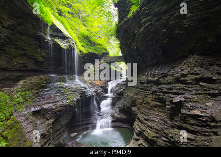 Rainbow Falls, Watkins Glen, New York Banque D'Images