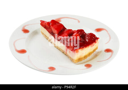 Cheesecake isolé sur fond blanc.  : Clipping path Banque D'Images
