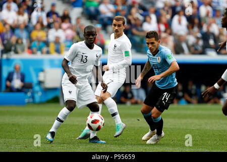 Nizhnij Novgord, la Russie. 6 juillet, 2018. Antoine Griezmann (FRA) Football/soccer : la Russie Coupe du Monde 2018 match entre l'Uruguay 0-2 France à l'Nizhnij Novgord Nizhnij Novgord en stade, la Russie . Credit : Mutsu KAWAMORI/AFLO/Alamy Live News Banque D'Images