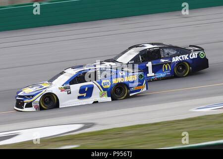 14 juillet 2018 - Sparte, Kentucky, États-Unis d'Amérique - Jamie McMurray (1) apporte sa voiture de course à l'avant et pendant l'État Quaker 400 au Kentucky Speedway à Sparte, Kentucky. (Crédit Image : © Chris Owens Asp Inc/ASP via Zuma sur le fil) Banque D'Images