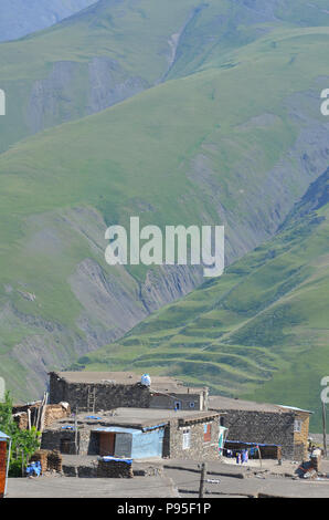 Xinaliq, Azerbaïdjan, un village de montagne dans la région du Grand Caucase Banque D'Images