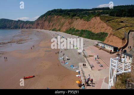 Sidmouht beach à l'ouest, vers la colline de pointe, également connu sous le nom de High Peak, l'est du Devon, UK Banque D'Images