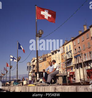 AJAXNETPHOTO. ST.TROPEZ, FRANCE. - Aire de jeux des riches - LA CÔTE D'AZUR FRONT DE PORT SUR LA MÉDITERRANÉE. PHOTO:JONATHAN EASTLAND/AJAX REF:930199 12 Banque D'Images