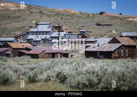 La ville abandonnée et le mien de Bodie, en Californie, le mieux conservé de la ville fantôme abandonnée aux États-Unis. Banque D'Images