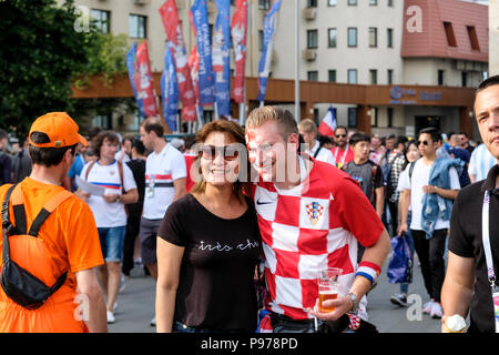 Moscou, Russie. Le 15 juillet 2018. Les partisans croates vont à l'intérieur de stade Luzhniki le match final de la coupe du monde FIFA 2018 à Moscou. La France contre la Croatie Crédit : Marco Ciccolella/Alamy Live News Banque D'Images