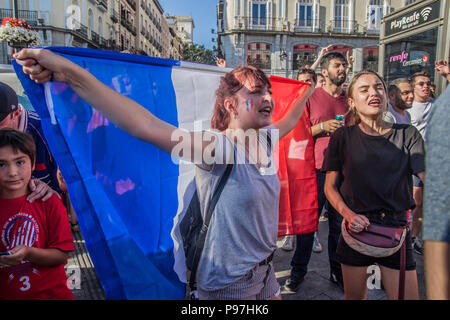 Madrid, Espagne. 15 juillet 2018. Célébrations dans les rues de Madrid de champion de la coupe du monde France Crédit : Alberto Ramírez Sibaja/Alamy Live News Banque D'Images