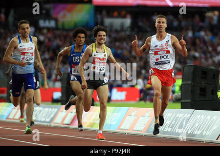 Londres, Royaume-Uni. 15 juillet 2018. Marcin Lewandowski de Pologne ¨ remporte le 1500m hommes. Coupe du monde d'athlétisme 2018 , Jour 2 à la London Stadium dans le parc Queen Elizabeth Olympic Park, Stratford le dimanche 15 juillet 2018. l'événement inaugural dispose de huit nations ; USA, GB & IN, Pologne, Chine, Allemagne, France, Jamaïque et l'Afrique du Sud. Ce droit ne peut être utilisé qu'à des fins rédactionnelles. Utilisez uniquement rédactionnel, pic par Steffan Bowen/Andrew Orchard la photographie de sport/Alamy live news Banque D'Images