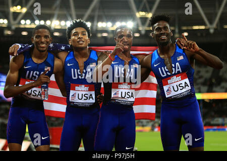 Londres, Royaume-Uni. 15 juillet 2018. USA du relais 4x400m, Strother Équipe Nathan Paul Dedewo Kahmari Igbokwe Obi, et Montgomery célébrer la victoire dans la course. Coupe du monde d'athlétisme 2018 , Jour 2 à la London Stadium dans le parc Queen Elizabeth Olympic Park, Stratford le dimanche 15 juillet 2018. l'événement inaugural dispose de huit nations ; USA, GB & IN, Pologne, Chine, Allemagne, France, Jamaïque et l'Afrique du Sud. Ce droit ne peut être utilisé qu'à des fins rédactionnelles. Utilisez uniquement rédactionnel, pic par Steffan Bowen/Andrew Orchard la photographie de sport/Alamy live news Banque D'Images