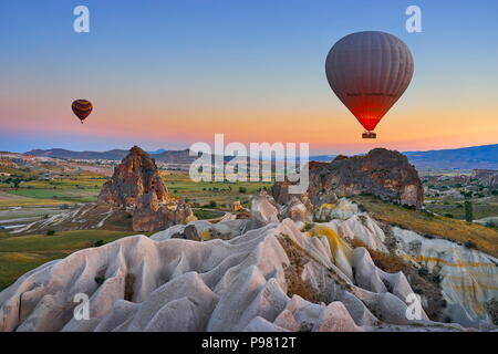 Montgolfières, Goreme, Cappadoce, Turquie Banque D'Images