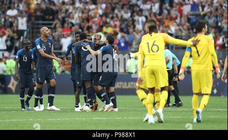 Moscou, Russie. 15 juillet, 2018. firo : 15.07.2018, Moscou, Fuvuball, football, Coupe du monde, l'équipe nationale en 2018 en Russie, Ruvuland, Coupe du Monde 2018 en Russie, Ruvuland, Coupe du Monde 2018 La Russie, Russie, final, finale, France - Croatie, 4 : 2, jubilation France, Schluvujubel | Conditions de crédit dans le monde entier : dpa/Alamy Live News Banque D'Images