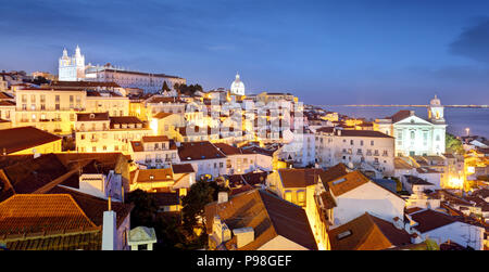 Portugal, Lisbonne - Vieille ville Alfama Banque D'Images