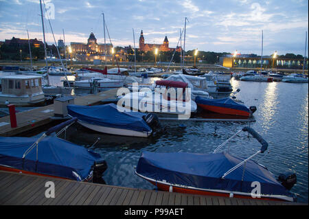 Marina de Szczecin sur Lasztownia Island et Waly West, Promenade à Szczecin, Pologne. 15 juin 2018 © Wojciech Strozyk / Alamy Stock Photo Banque D'Images