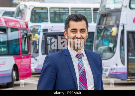 Humza Yousaf à la gare routière Buchanan Street Banque D'Images