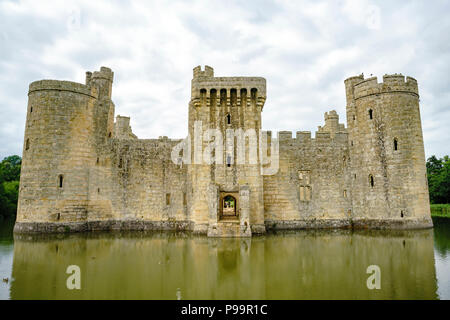 Historique Le Château de Bodiam à West Sussex, Royaume-Uni Banque D'Images