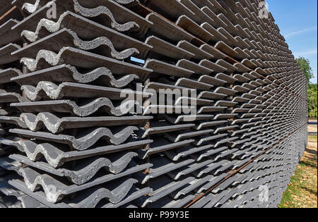 La serpentine Pavilion 2018 conçu par Frida Escobedo. Banque D'Images