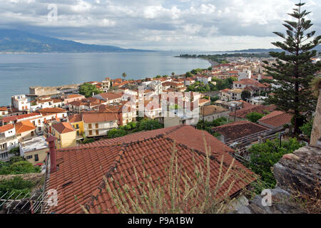 Vue panoramique exceptionnelle de Nafpaktos ville, l'ouest de la Grèce Banque D'Images