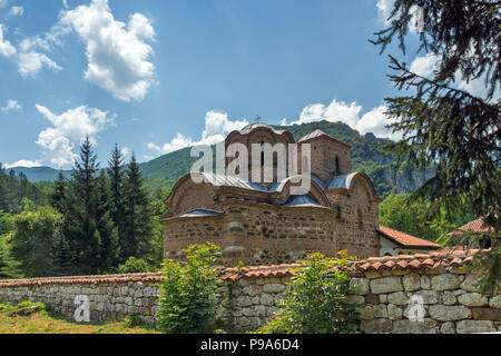 La vue étonnante de la ville médiévale de Poganovo Monastère de Saint Jean le Théologien, Serbie Banque D'Images