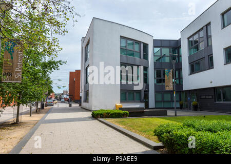 Le n° 1 bâtiments carrés Henry, quartier des affaires, Petersfield, Rue de l'ancienne vieille rue., Ashton en vertu de Lyne, Tameside, Manchester, Angleterre, RU Banque D'Images