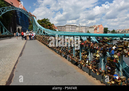 Serrures cadenas d'amour Pont Tumski Wroclaw, Silésie, Pologne, Europe Banque D'Images