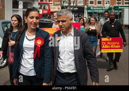 La réforme de l'Église, Rookstone Tooting Road, Londres, Royaume-Uni. 28 mai 2016. Le maire de Londres Sadiq Khan des campagnes pour le compte de la population candidate à Tooti Banque D'Images